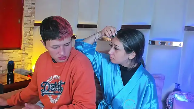 ANLLELOAndANGELA online show from February 11, 2026, 4:40 pm