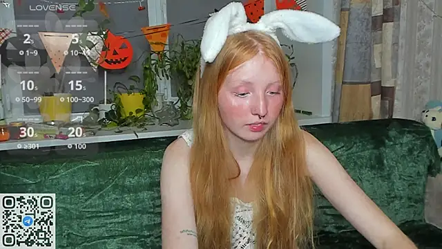 RitaSweety18 online show from October 27, 2025, 7:04 pm