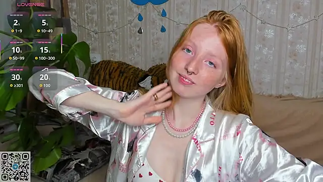 RitaSweety18 online show from September 28, 2025, 6:26 pm