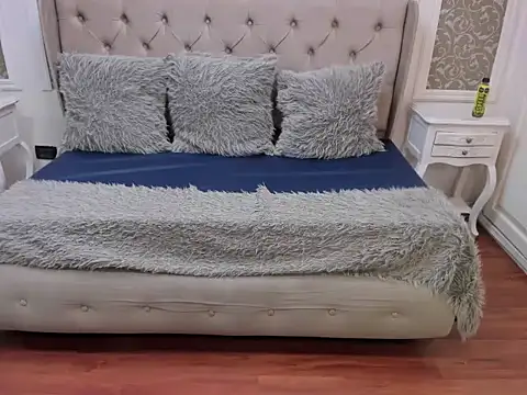 Snapshot of ivet_hall chatting on October 5, 2025, 3:08 am ivet hall online show from October 5, 2025, 3:08 am