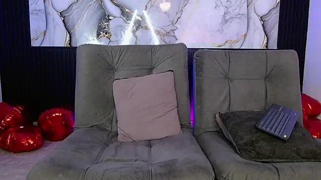 Snapshot of deivid_bigcock1 chatting on October 12, 2025, 12:34 am deivid bigcock1 online show from October 12, 2025, 12:34 am