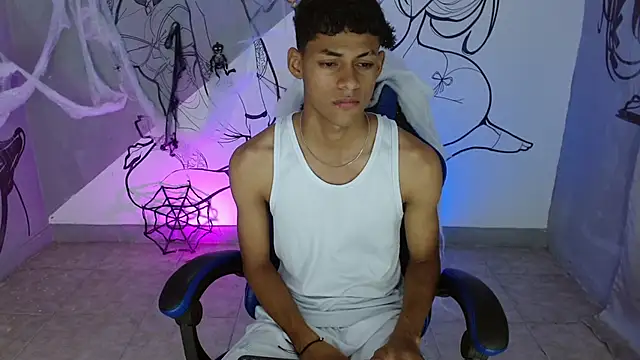 Snapshot of deivid_bigcock1 chatting on October 20, 2025, 10:54 pm deivid bigcock1 online show from October 20, 2025, 10:54 pm