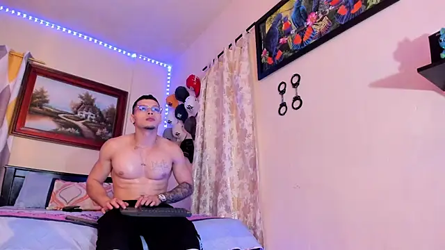 Snapshot of Matt_your_master_ chatting on September 23, 2025, 11:12 pm Matt your master online show from September 23, 2025, 11:12 pm