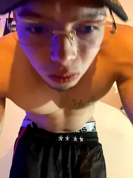 Snapshot of Matt_your_master_ chatting on October 27, 2025, 11:49 pm Matt your master online show from October 27, 2025, 11:49 pm