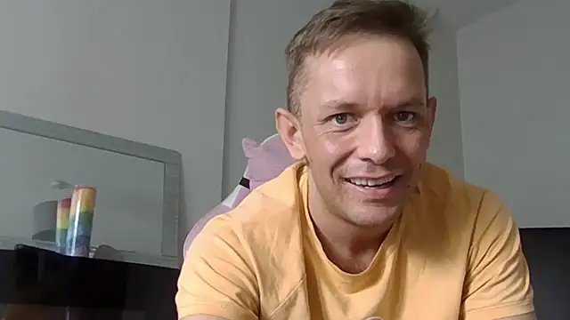 HeftyBoat6 online show from March 21, 2026, 11:47 am