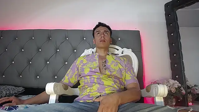 Snapshot of Andrew_Thomas_ chatting on September 30, 2025, 3:12 am Andrew Thomas online show from September 30, 2025, 3:12 am