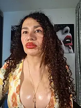 Lina 444 online show from November 28, 2025, 1:06 am