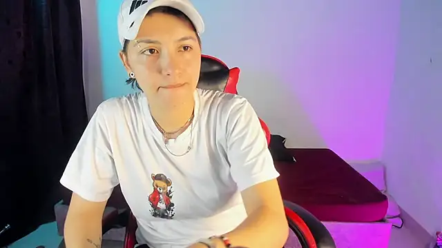 nicocoox online show from February 12, 2026, 2:11 am