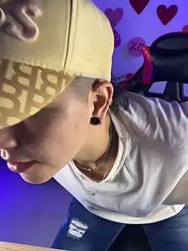 nicocoox online show from February 20, 2026, 2:19 am