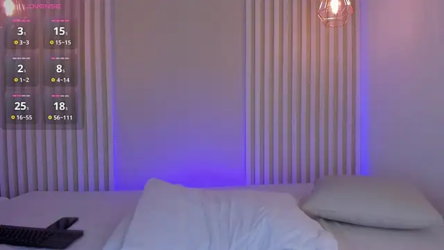 Snapshot of rossvega chatting on September 30, 2025, 8:04 pm rossvega online show from September 30, 2025, 8:04 pm