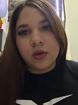 Maddison18G online show from September 18, 2025, 8:45 pm