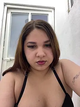 Maddison18G online show from September 19, 2025, 11:53 pm