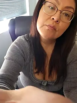 sw33th3art online show from November 24, 2025, 5:35 pm