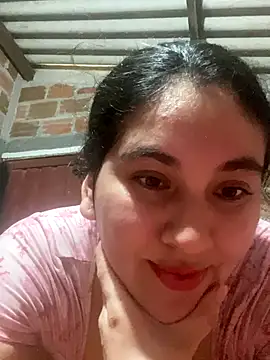 lunasexyhot18 online show from September 19, 2025, 6:45 pm