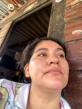 lunasexyhot18 online show from November 3, 2025, 5:16 pm