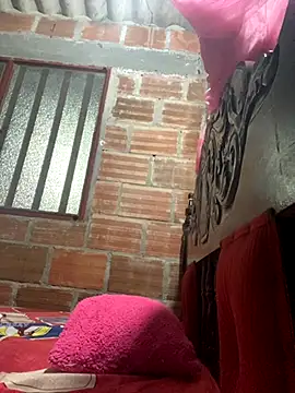 lunasexyhot18 online show from October 26, 2025, 7:03 pm