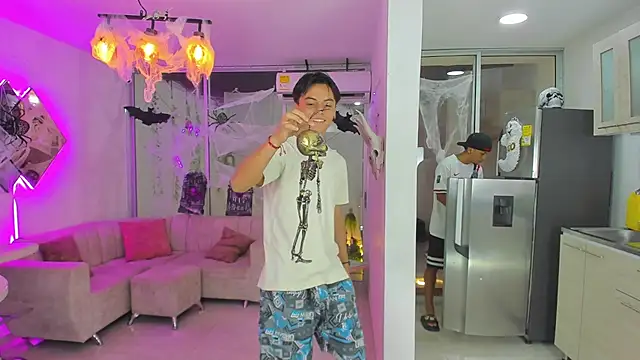 Snapshot of Houseofwarrios chatting on September 25, 2025, 5:24 am Houseofwarrios online show from September 25, 2025, 5:24 am