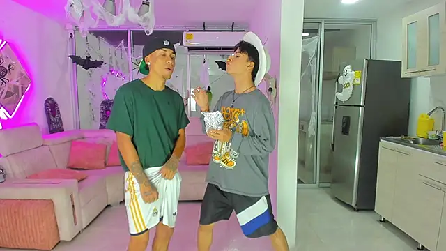 Snapshot of Houseofwarrios chatting on October 2, 2025, 5:33 am Houseofwarrios online show from October 2, 2025, 5:33 am