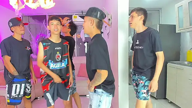 Snapshot of Houseofwarrios chatting on October 19, 2025, 5:21 am Houseofwarrios online show from October 19, 2025, 5:21 am