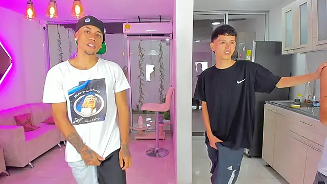 Snapshot of Houseofwarrios chatting on September 21, 2025, 5:23 am Houseofwarrios online show from September 21, 2025, 5:23 am