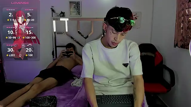 DemianSalvatore online show from February 25, 2026, 9:03 pm