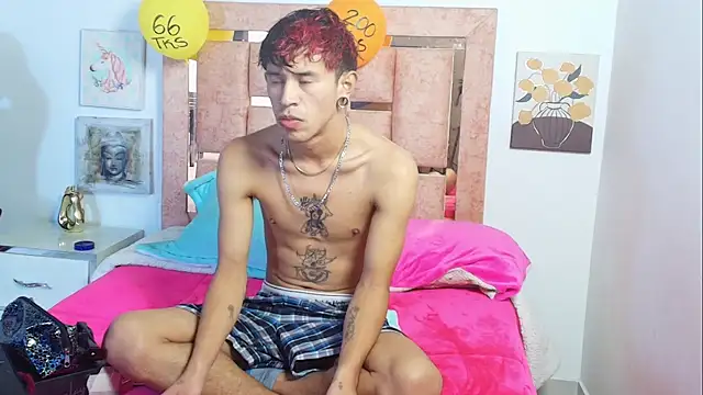 DemianSalvatore online show from December 21, 2025, 7:59 pm