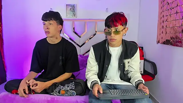 DemianSalvatore online show from March 3, 2026, 9:11 pm