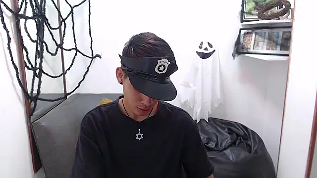 David 925  online show from October 31, 2025, 4:20 am