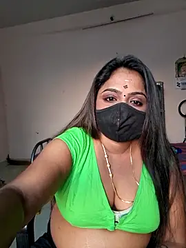 queendivya online show from June 1, 2026, 12:49 pm