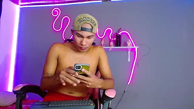 Imperial lust online show from October 22, 2025, 9:35 pm