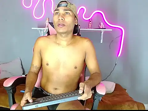 Imperial lust online show from September 26, 2025, 6:42 am