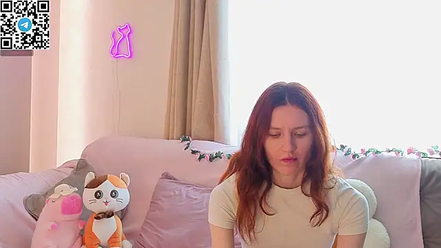 Snapshot of Little_rosy chatting on June 27, 2026, 4:29 am Little rosy online show from June 27, 2026, 4:29 am
