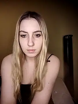 Snapshot of xincognito666x chatting on November 23, 2025, 3:33 pm xincognito666x online show from November 23, 2025, 3:33 pm