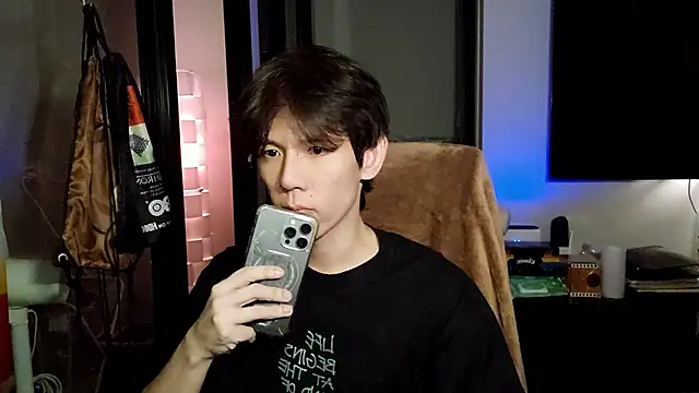 Snapshot of JayJayz_zz chatting on February 12, 2026, 6:40 pm JayJayz zz online show from February 12, 2026, 6:40 pm