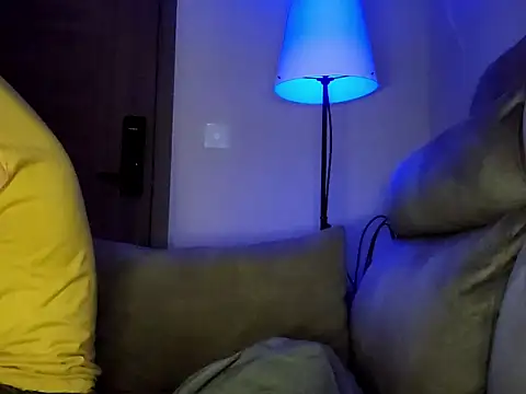 Snapshot of JayJayz_zz chatting on December 18, 2025, 5:23 am JayJayz zz online show from December 18, 2025, 5:23 am