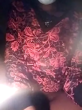 Snapshot of Lesego-mash chatting on October 12, 2025, 11:06 pm Lesego-mash online show from October 12, 2025, 11:06 pm