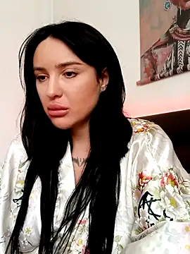 mariabloom9 online show from October 3, 2025, 9:44 am