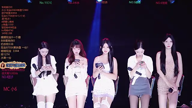 Snapshot of AAA-Stunner chatting on October 15, 2025, 4:11 am AAA-Stunner online show from October 15, 2025, 4:11 am