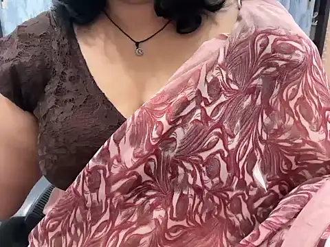 Snapshot of divya-jannu chatting on October 4, 2025, 6:31 pm divya-jannu online show from October 4, 2025, 6:31 pm