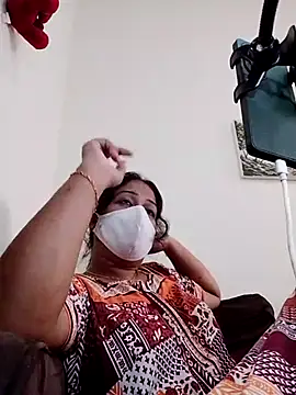 Snapshot of TAMIL_AMMUSRI chatting on October 25, 2025, 8:57 am TAMIL AMMUSRI online show from October 25, 2025, 8:57 am