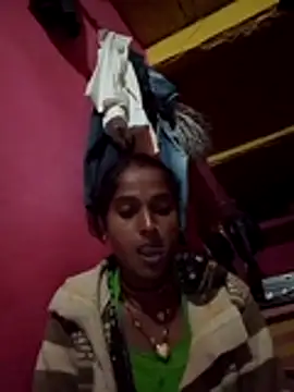 Hot reshmaji online show from November 23, 2025, 3:33 pm