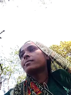 Snapshot of Hot_reshmaji chatting on March 3, 2026, 7:59 am Hot reshmaji online show from March 3, 2026, 7:59 am