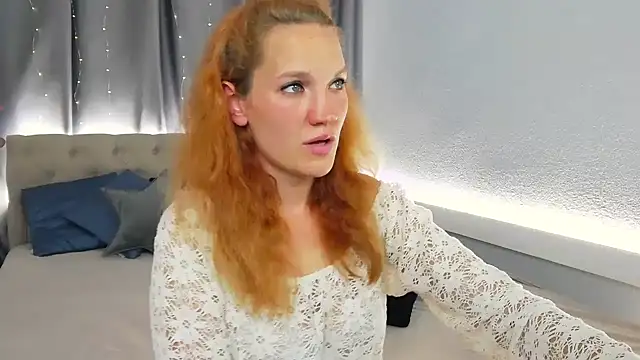 IvetaRayy online show from September 18, 2025, 1:14 pm