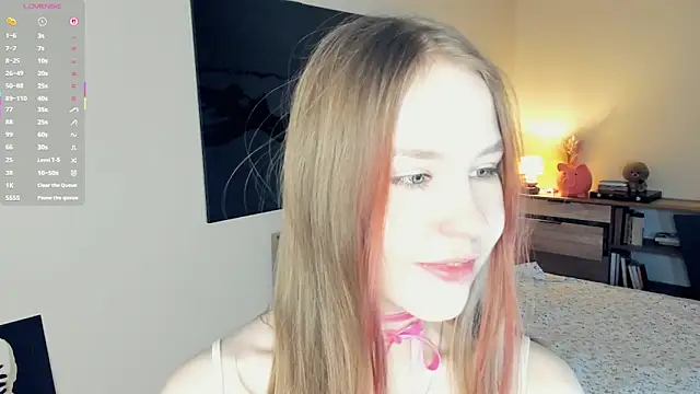 MaliaBourraine online show from January 11, 2026, 7:04 am