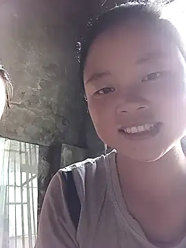 Snapshot of clara-cute chatting on October 19, 2025, 4:48 am clara-cute online show from October 19, 2025, 4:48 am