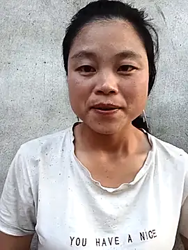 Snapshot of clara-cute chatting on October 13, 2025, 9:55 am clara-cute online show from October 13, 2025, 9:55 am