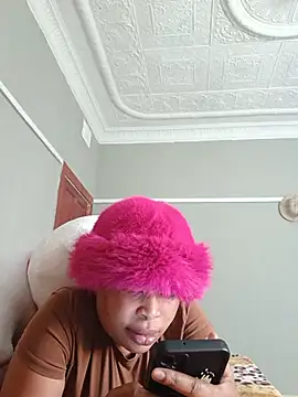 Snapshot of BubblyBeautiful chatting on July 25, 2026, 12:55 pm BubblyBeautiful online show from July 25, 2026, 12:55 pm