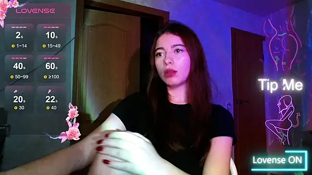 Snapshot of ViolettaMoll chatting on October 2, 2025, 12:47 am ViolettaMoll online show from October 2, 2025, 12:47 am