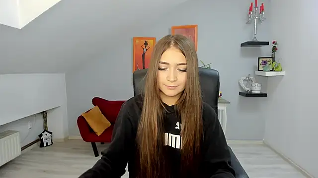 EllaClarke online show from October 5, 2025, 11:01 am