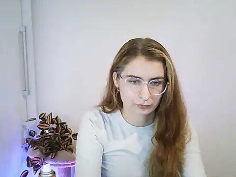 NinaBlond1 online show from January 9, 2026, 7:26 am